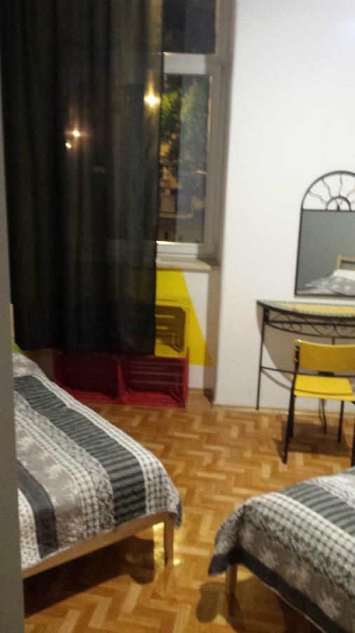 Lulu Hostel Lublin Ngoại thất bức ảnh